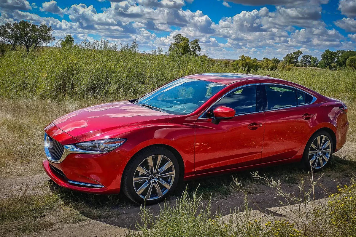 Mazda has added a turbocharged option and a much-improved interior to the 2018 Mazda 6 to make what was already an excellent vehicle even better