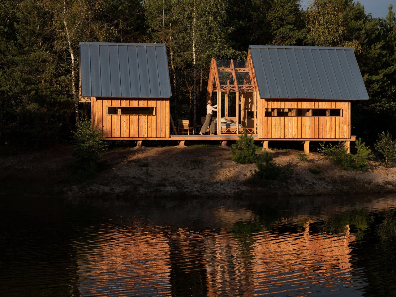 The ANNA Stay 2.0 opens up to the elements with a sliding roof mechanism