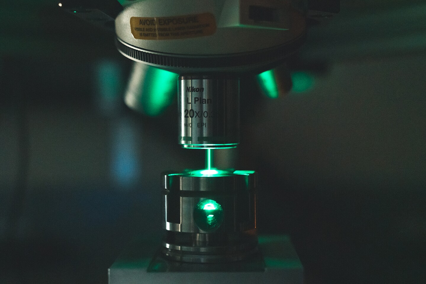 Using lasers to heat materials to extreme temperatures, Stanford scientists have come up with a new way of producing synthetic diamonds