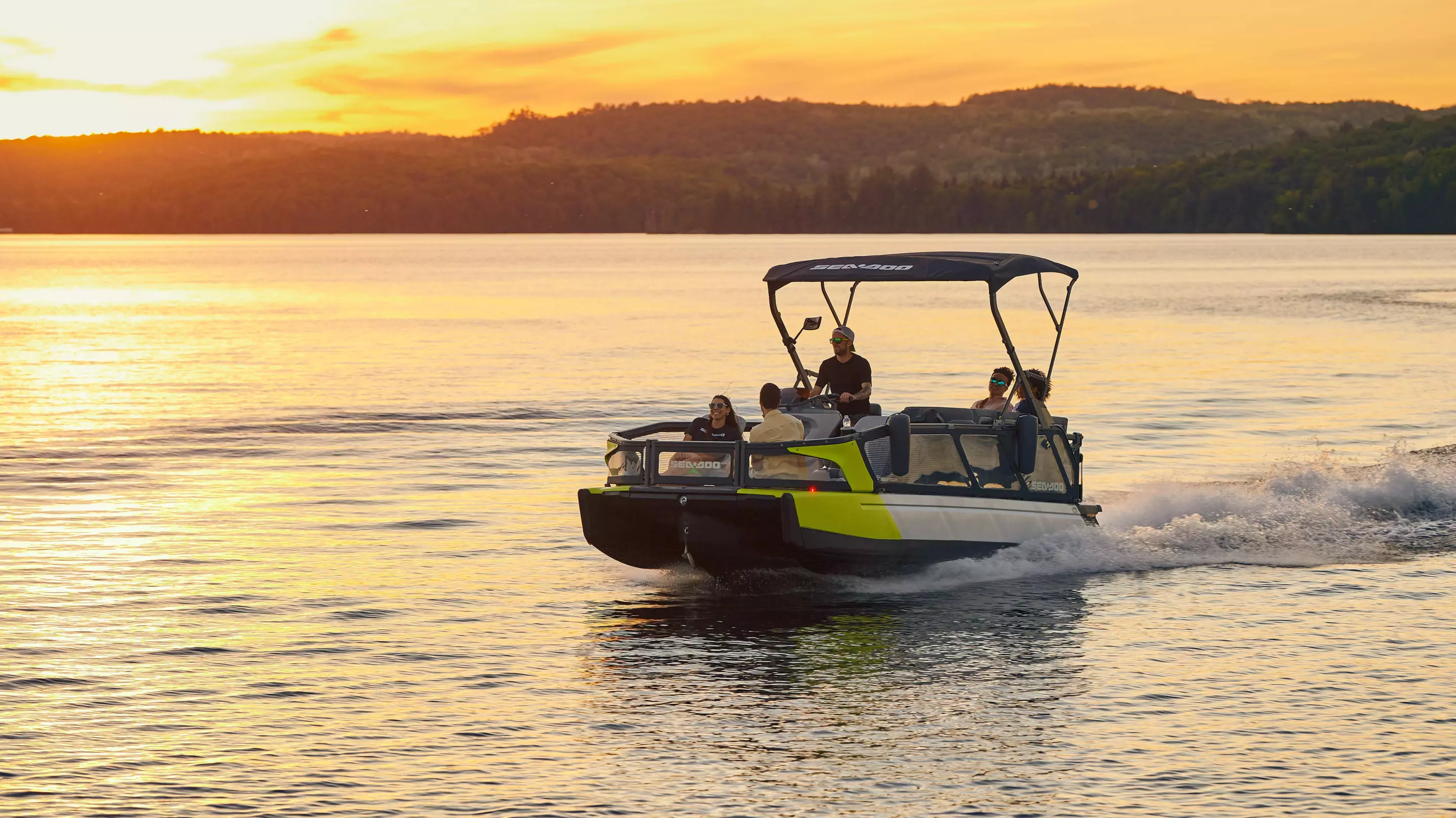 The Sea-Doo Sport model includes a sport lounge with pads and backrests, a rear-view mirror and ski mode