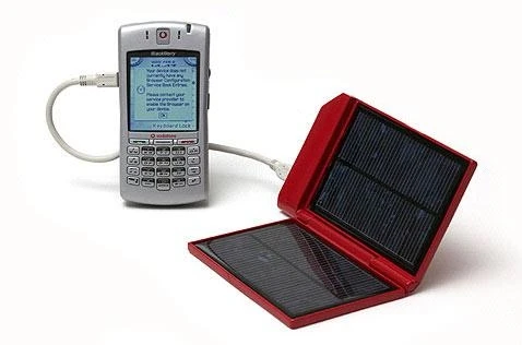 The Soldius1 Universal Solar Charger is light and compact, able to fit in your shirt pocket and easy to use. Within 2-3 hours your device will be fully charged.