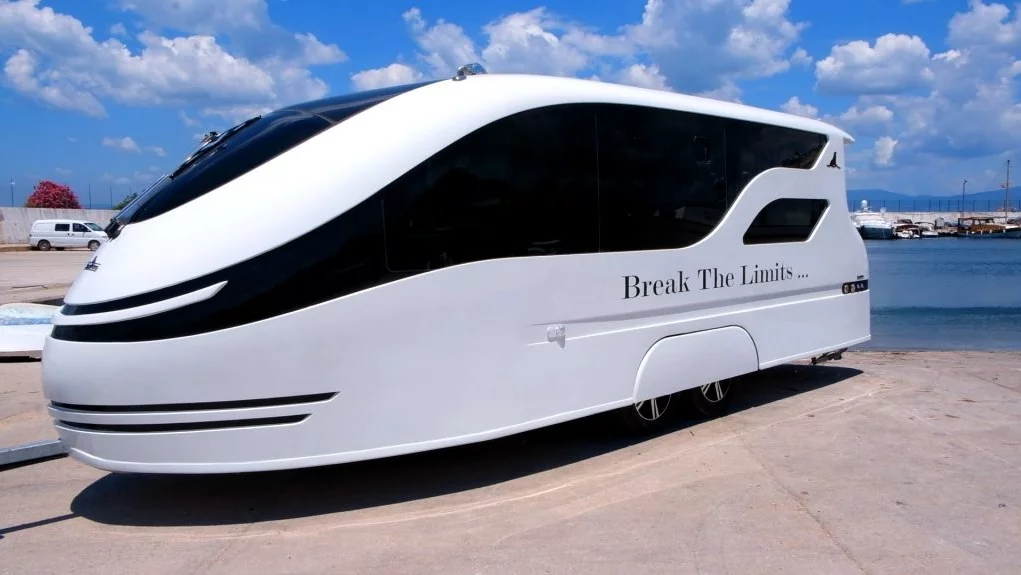 Known as the Seal 4.20m and Seal 7.50m, these amphibious vehicles are a unique solution for adventurous families