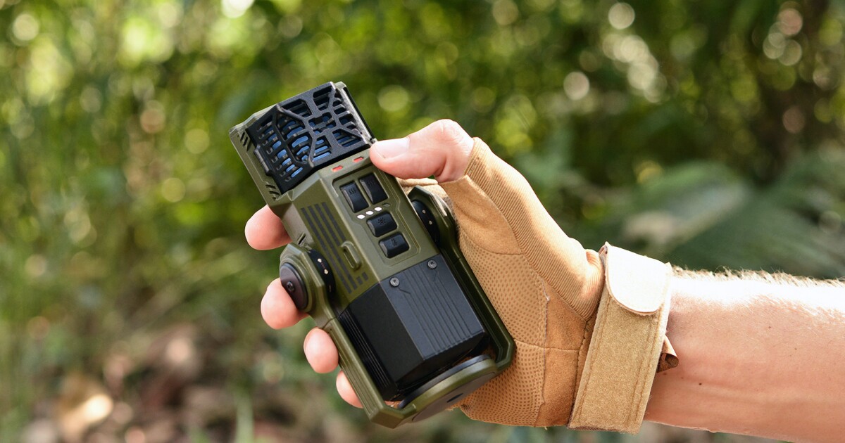 Evo Repel combines a mosquito repeller, flashlight and power bank Evo Repel combines a mosquito repeller, flashlight and power bank