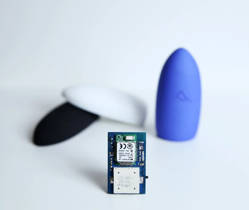Within its casing, the AlpineHawk has an alarm, Bluetooth chip and accelerometer