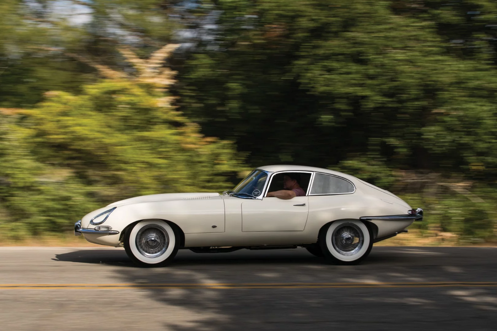 2018 Monterey Car Week Auction Report | 1961 Jaguar E-Type Series I 3.8-Litre Fixed Head Coupe | Estimate: from $500,000 to $700,000 | Sold For $720,000 |Auction: RM-Sothebys | Lot 236 | Official Description