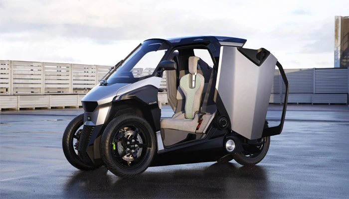 Peugeot's PHEV tilting scooter is based on the architecture of a tricycle