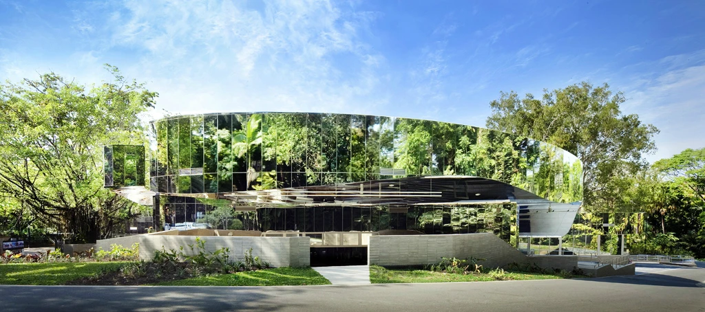 The center’s facade features a series of reflective glass panels which almost resemble some sort of armor