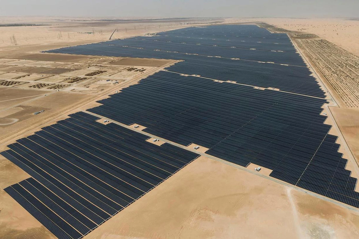 The Noor Abu Dhabi single-site solar plant, which is claimed to be the largest in the world with a production capacity of nearly 1.2 GW