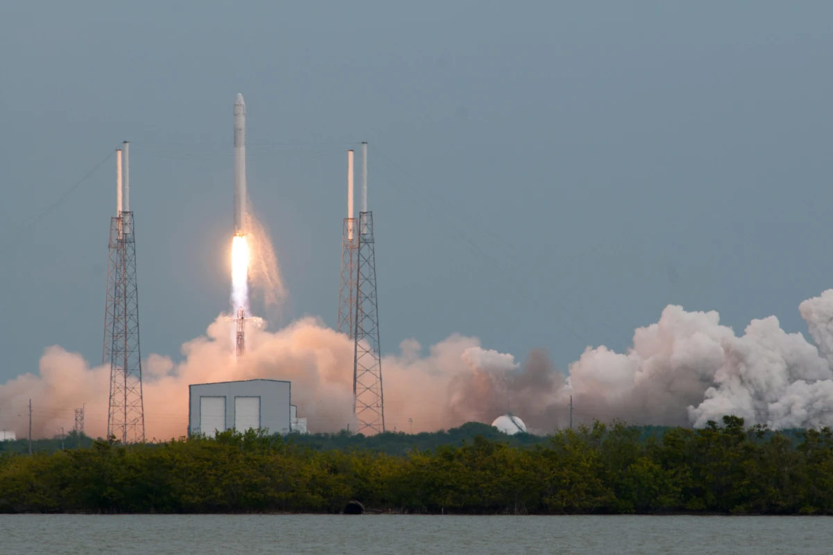 CRS-2 lifting off from Cape Canaveral Air Force Station
