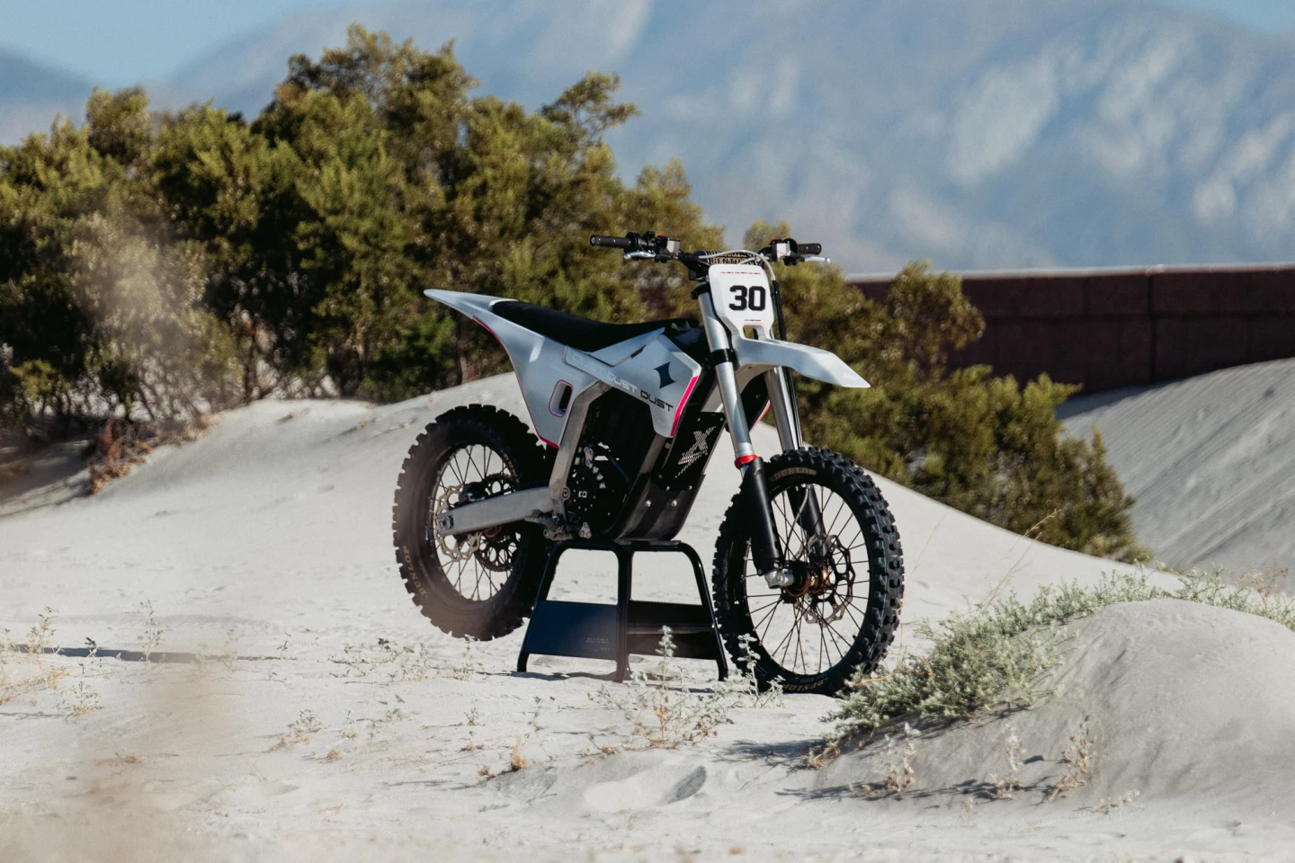 The Hightail has 55.1-inch wheelbase, which is around 2 inches shorter than your usual 250cc dual-sports