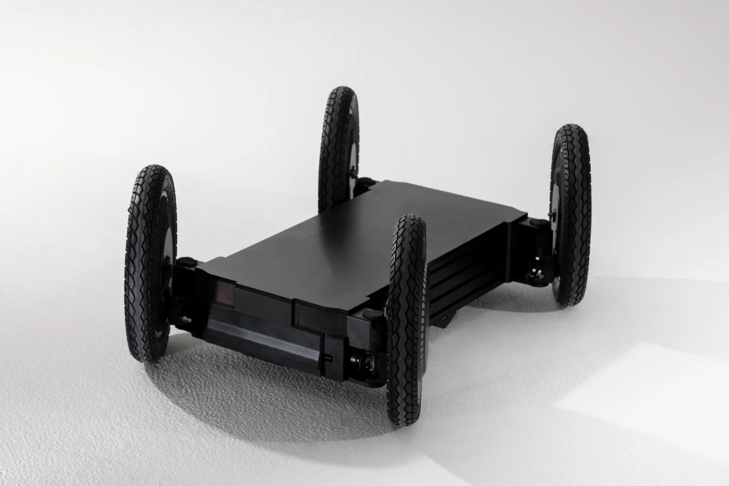 Mobed Loading Hyundai rolls out highly maneuverable MobED mobility platform