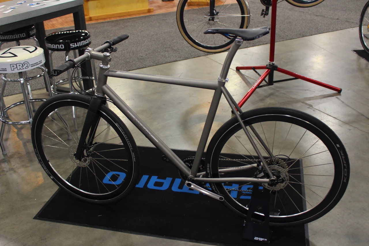 Sometimes, subtle is best – a titanium city bike by Moots