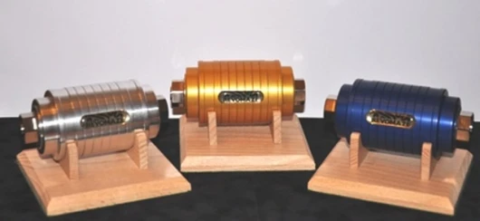The Revomaze can be bought with an optional stand
