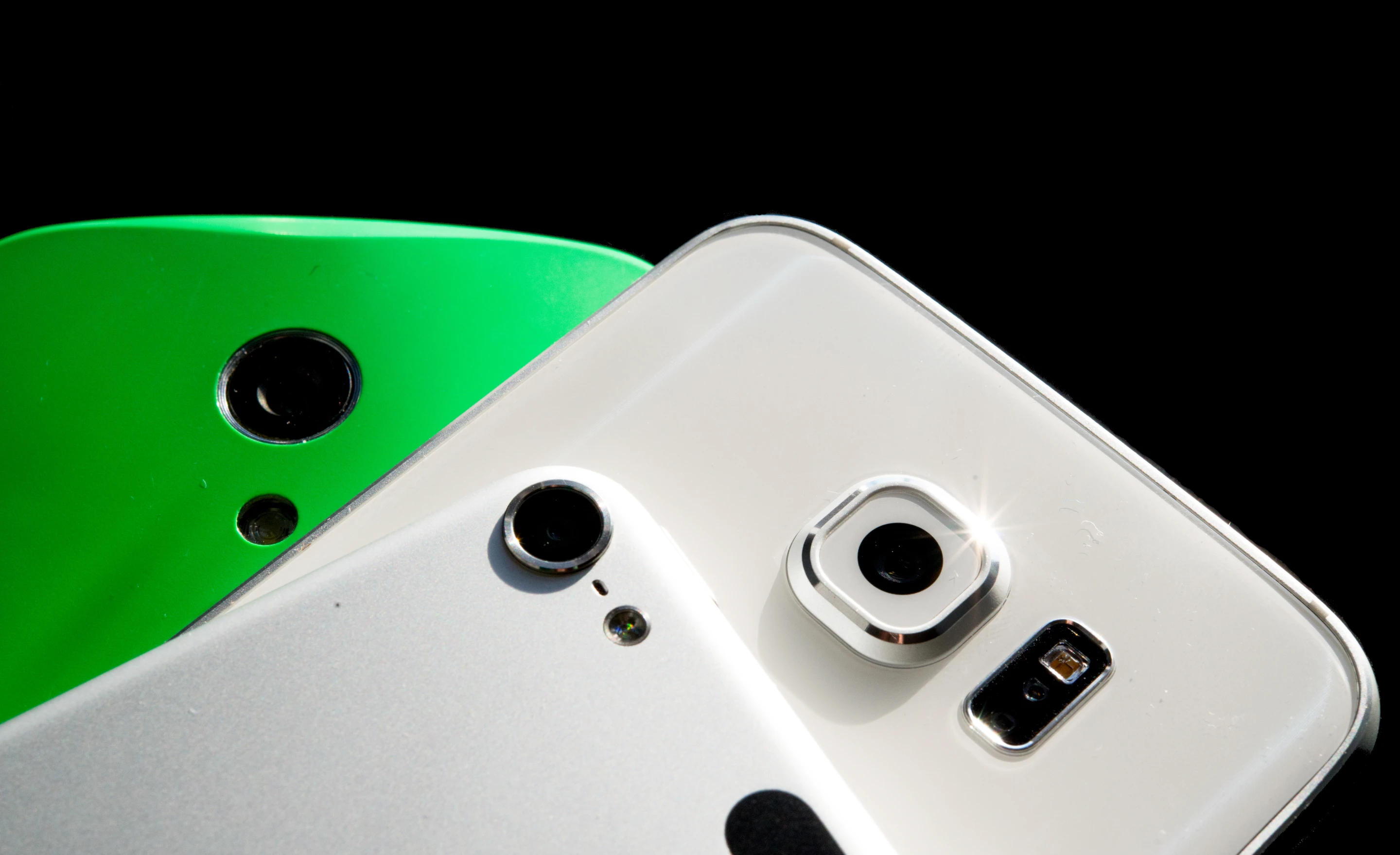 Gizmag looks at smartphone lens aperture, and why it's important