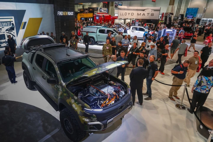 Chevy Colorado ZH2 at SEMA 2016