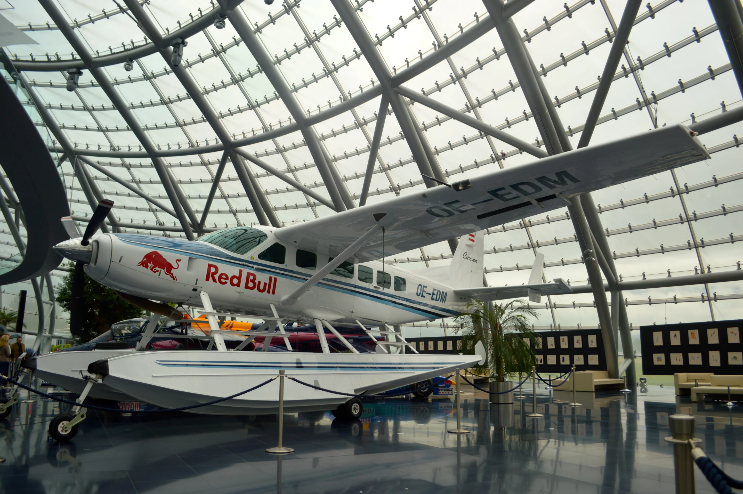 This Cessna CE 208 Amphibian Caravan was stationed in Florida before making the trip across the Atlantic, a wild ride for the single-engine plane (Photo: C.C. Weiss/Gizmag)