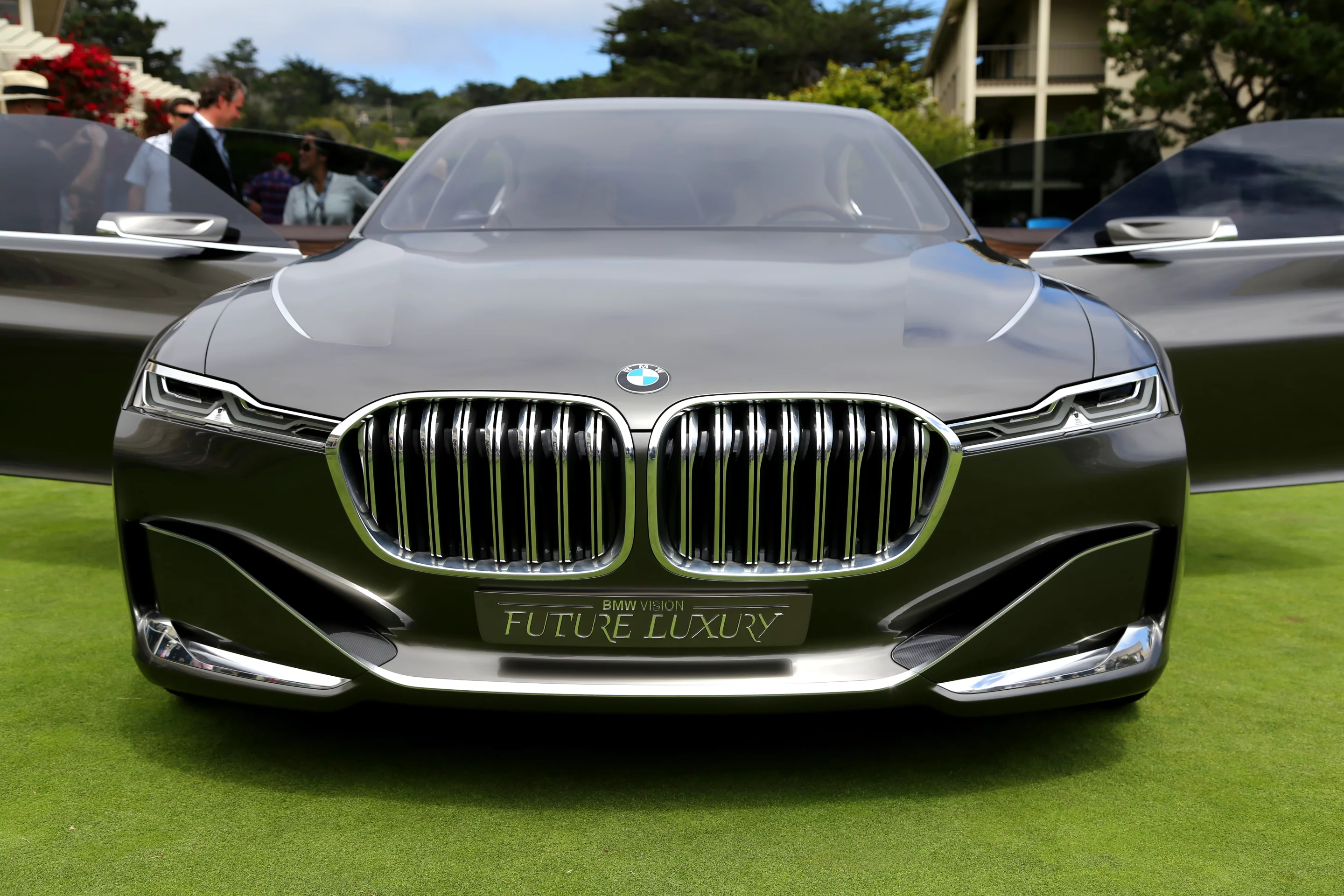 The BMW Vision Future Luxury Concept sports the signature twin-kidney grille but the headlight treatments are all concept (Photo: Angus MacKenzie/Gizmag.com)