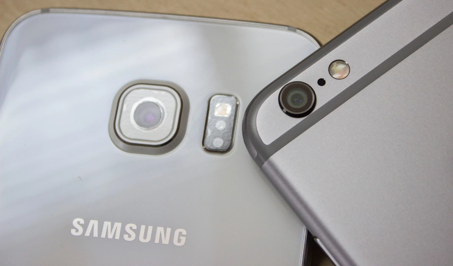 Cameras of the two flagships