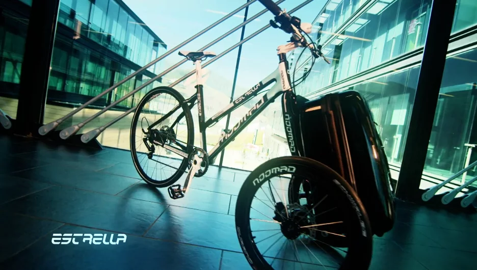 Noomad accessories include a pannier, child seat and wicker basket