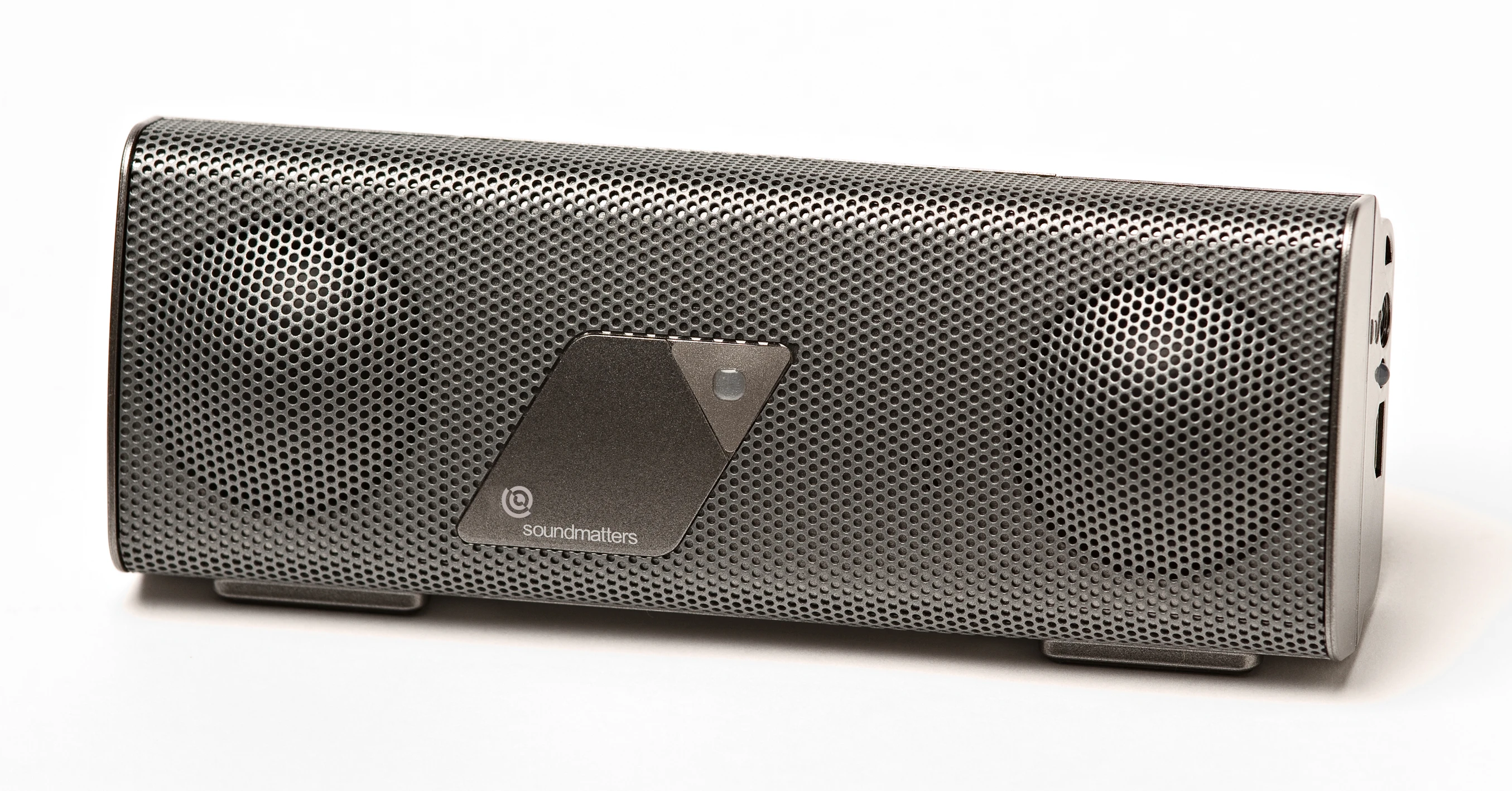 Soundmatters' foxLv2 PLATINUM speaker