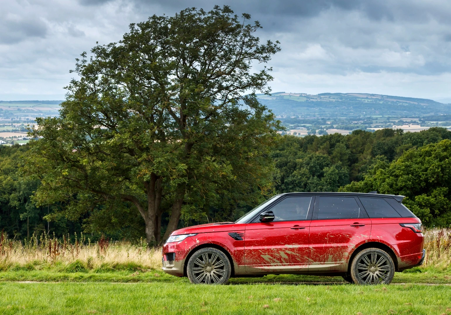 The new Range Rover Sport has been inspired by the Velar on the outside