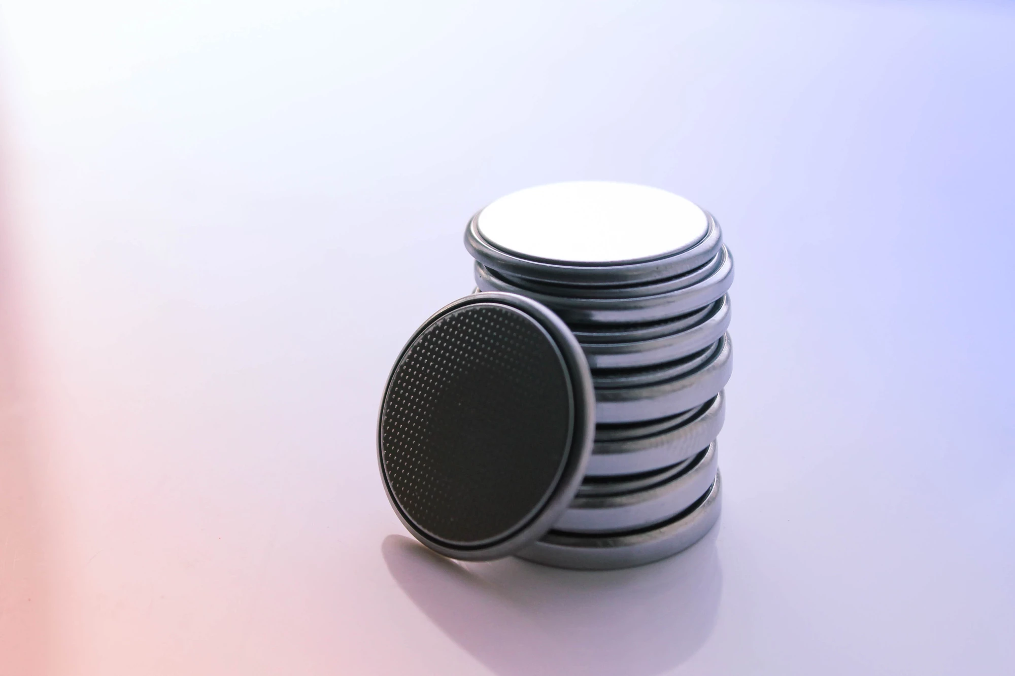 Scientists testing a novel chemistry in a coin cell battery configuration have made a promising advance for sodium-ion batteries