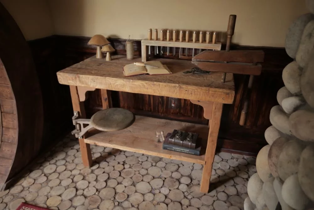 Kristy Wolfe really made an effort to ensure the homes look the part