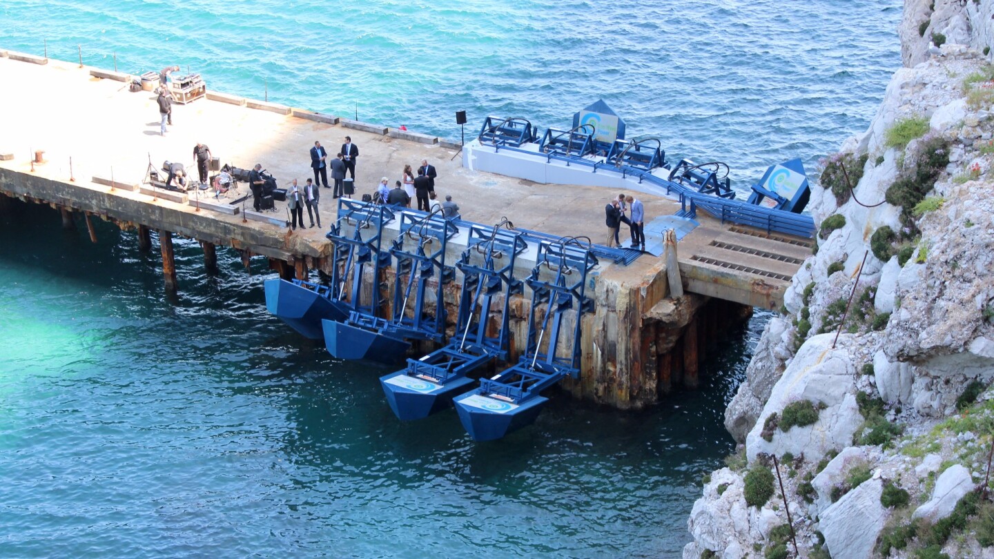 EWP demonstrating the buoy's storm protection mechanism
