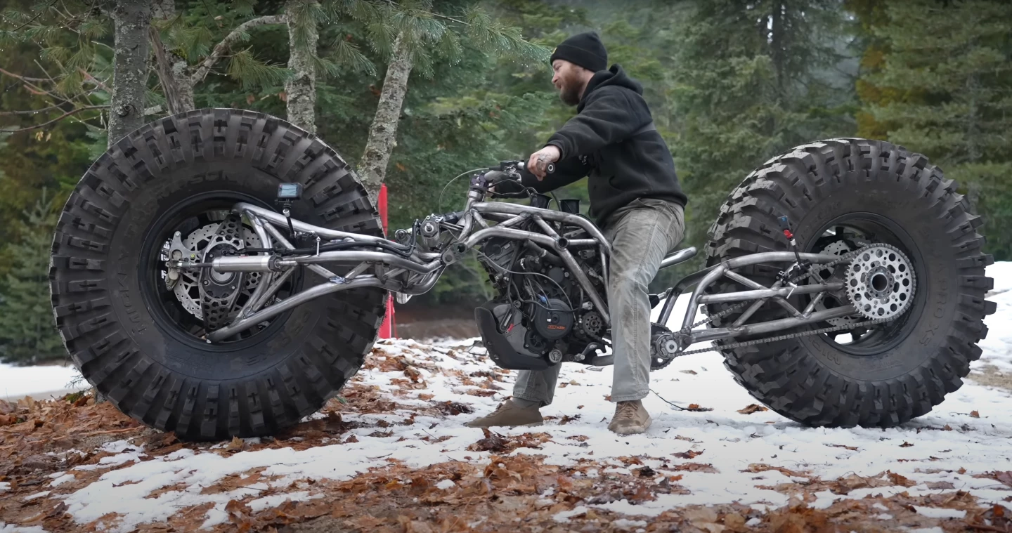 Masive steel-tube trellis frame and swingarms