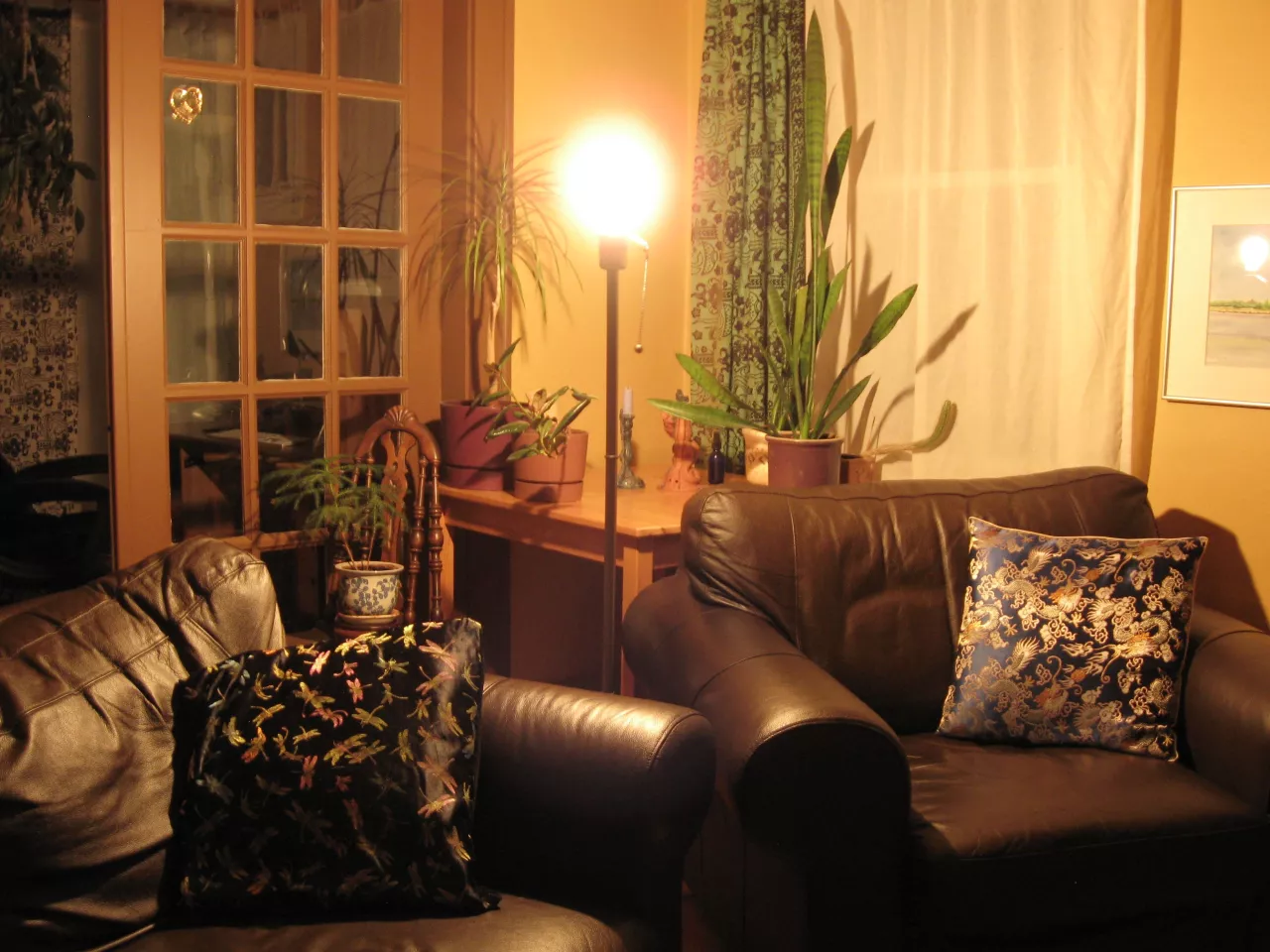 A room lit with a 60-watt incandescent bulb