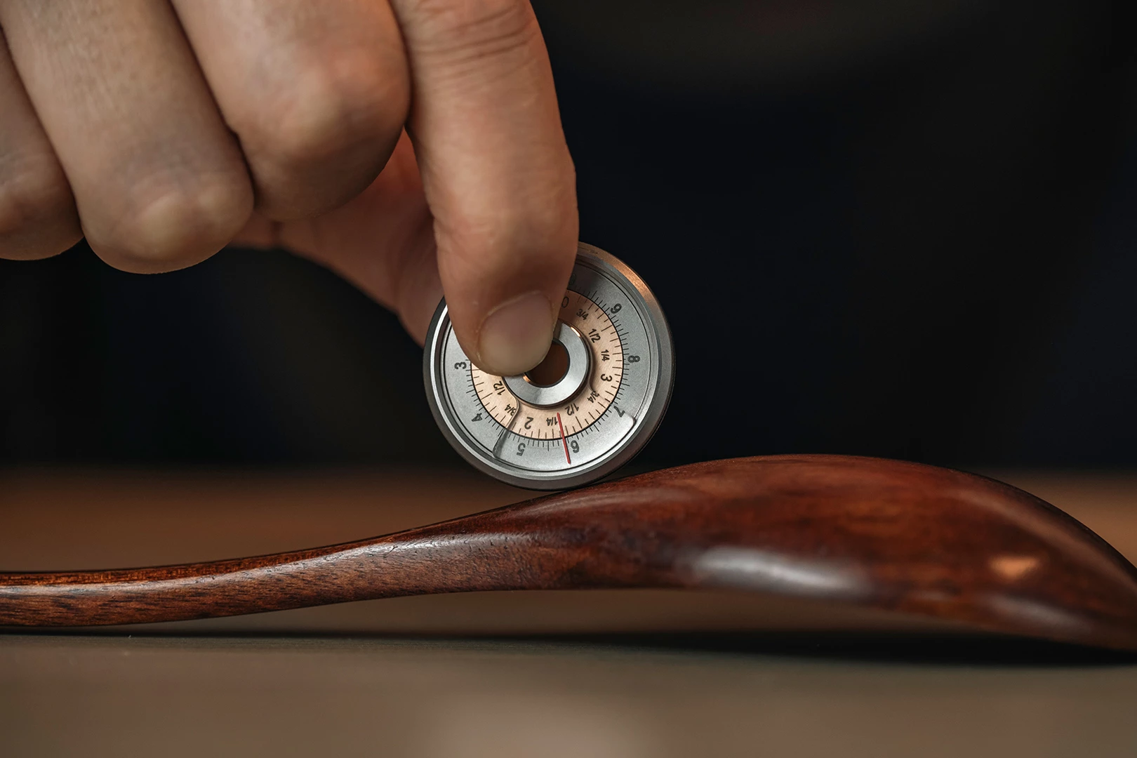 Tisolver excels at measuring curved, irregular surfaces