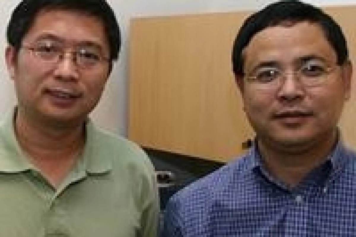 USC College associate professor Lin Chen, left, and Keck School associate professor Zuo-Zhong Wang worked on the nicotine study with research associate Cosma Dellisanti,