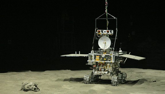 The Yu Tu (Jade Rabbit) lunar rover (Image: Xingua)