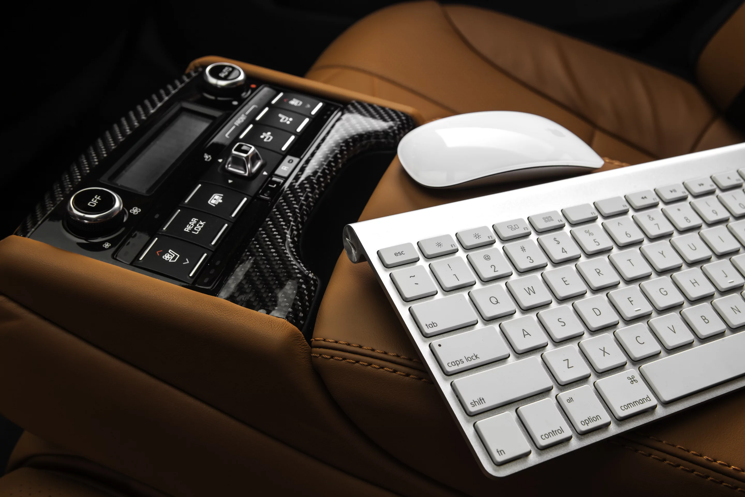 The monitors are controlled by keyboard and mouse