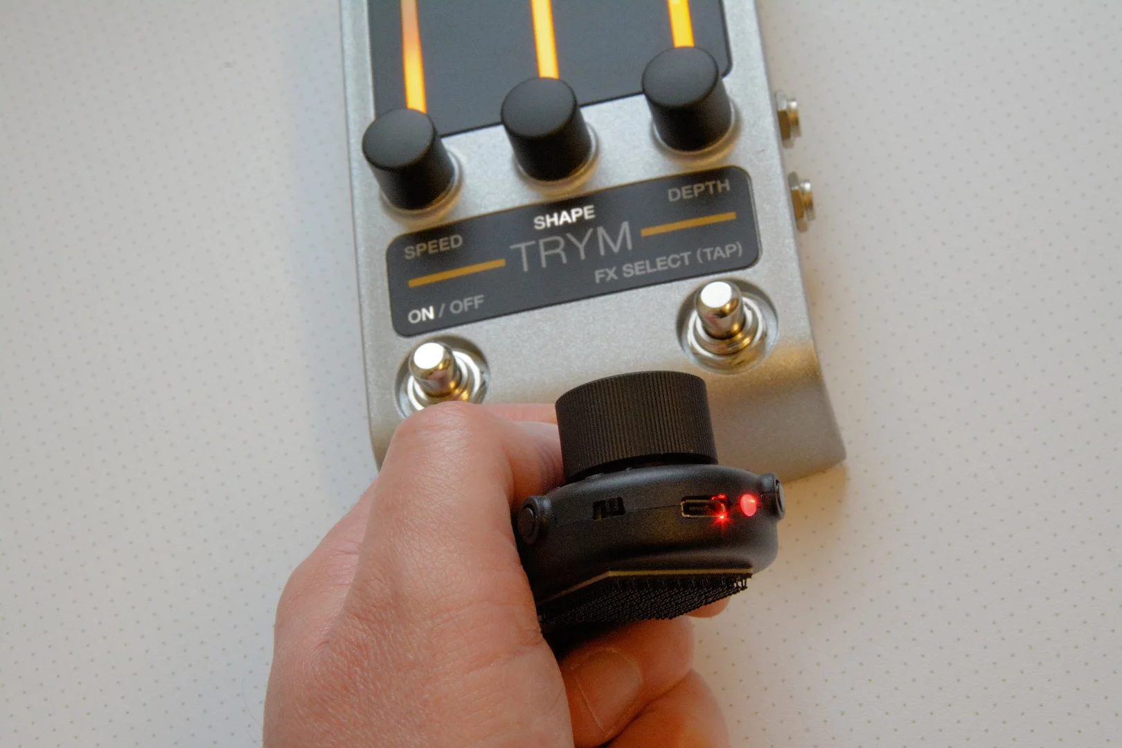 We found synchronizing the Trym and Aero to be pretty straightforward and trouble-free