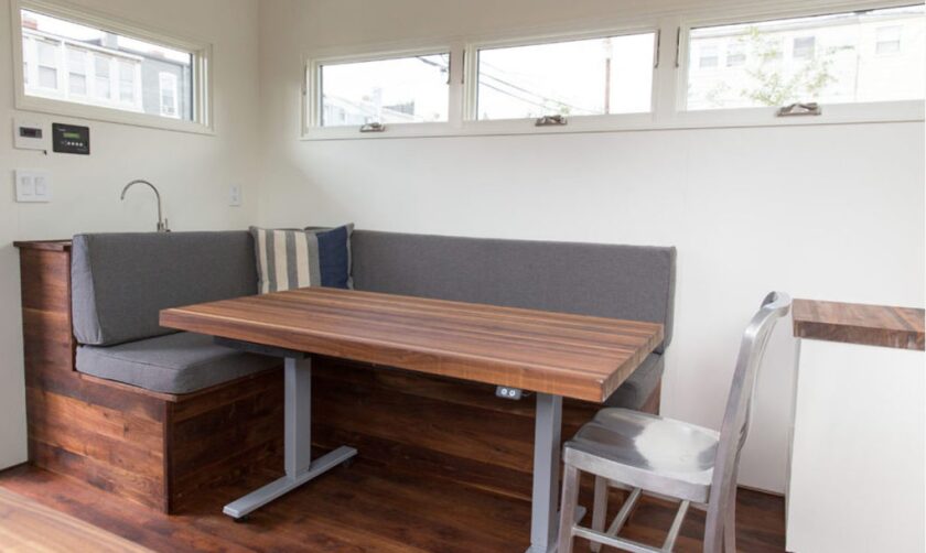 The Minim Workspace includes an adjustable sitting/standup desk