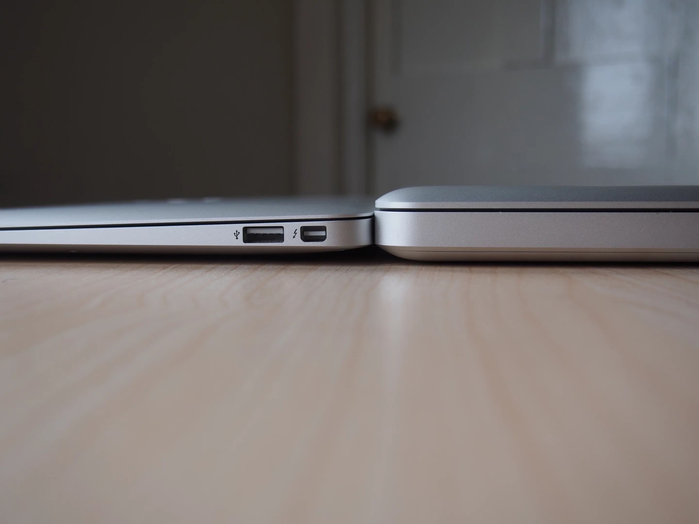 11-inch MacBook Air size, compared with 15-inch MacBook Pro (non-Retina)