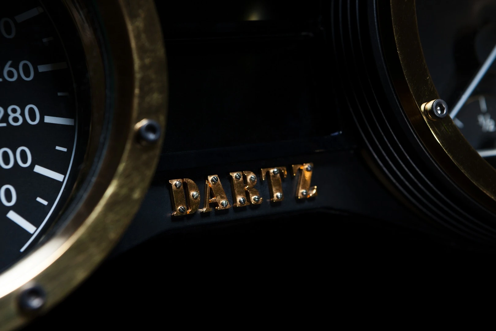 Dartz reveals the new Prombron Black Alligator