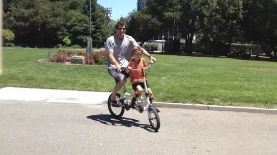 It helps if the front rider on the Unatandem is shorter than the person on the back