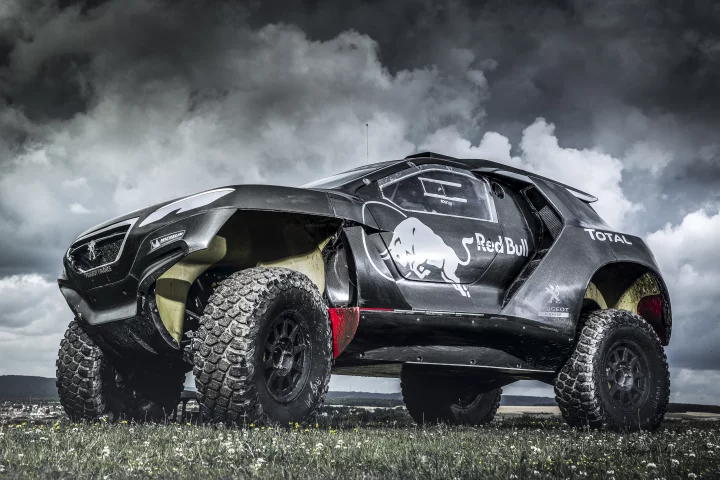 The 2008 DKR rides on double wishbone suspension (Photo: Red Bull Content Pool)