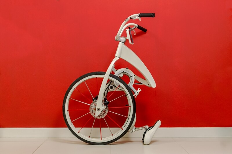 The GiBike can be folded in 3 seconds and measures 3 ft (900 mm) by 2 ft (660 mm) when folded