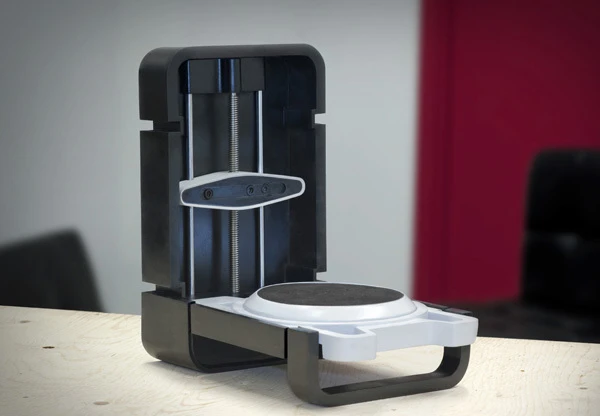 Matterform's Photon 3D scanner uses a hi-def camera and lasers to digitize objects