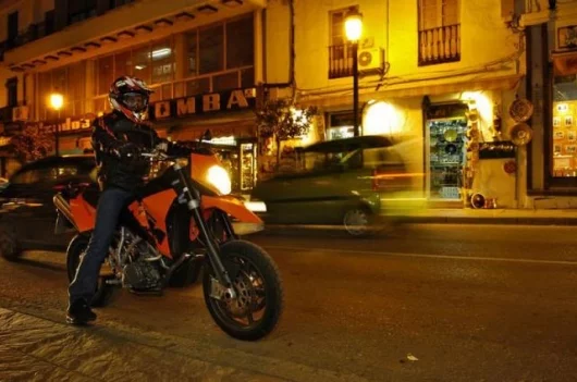 Click image to enlargePhoto: KTM, L.Franco