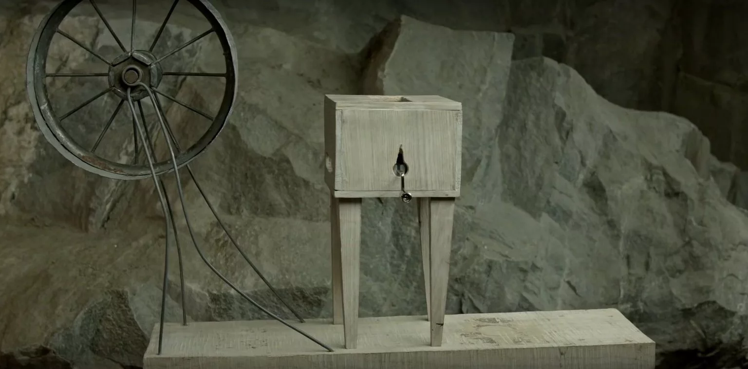 The original hand crank music box by Martin Molin