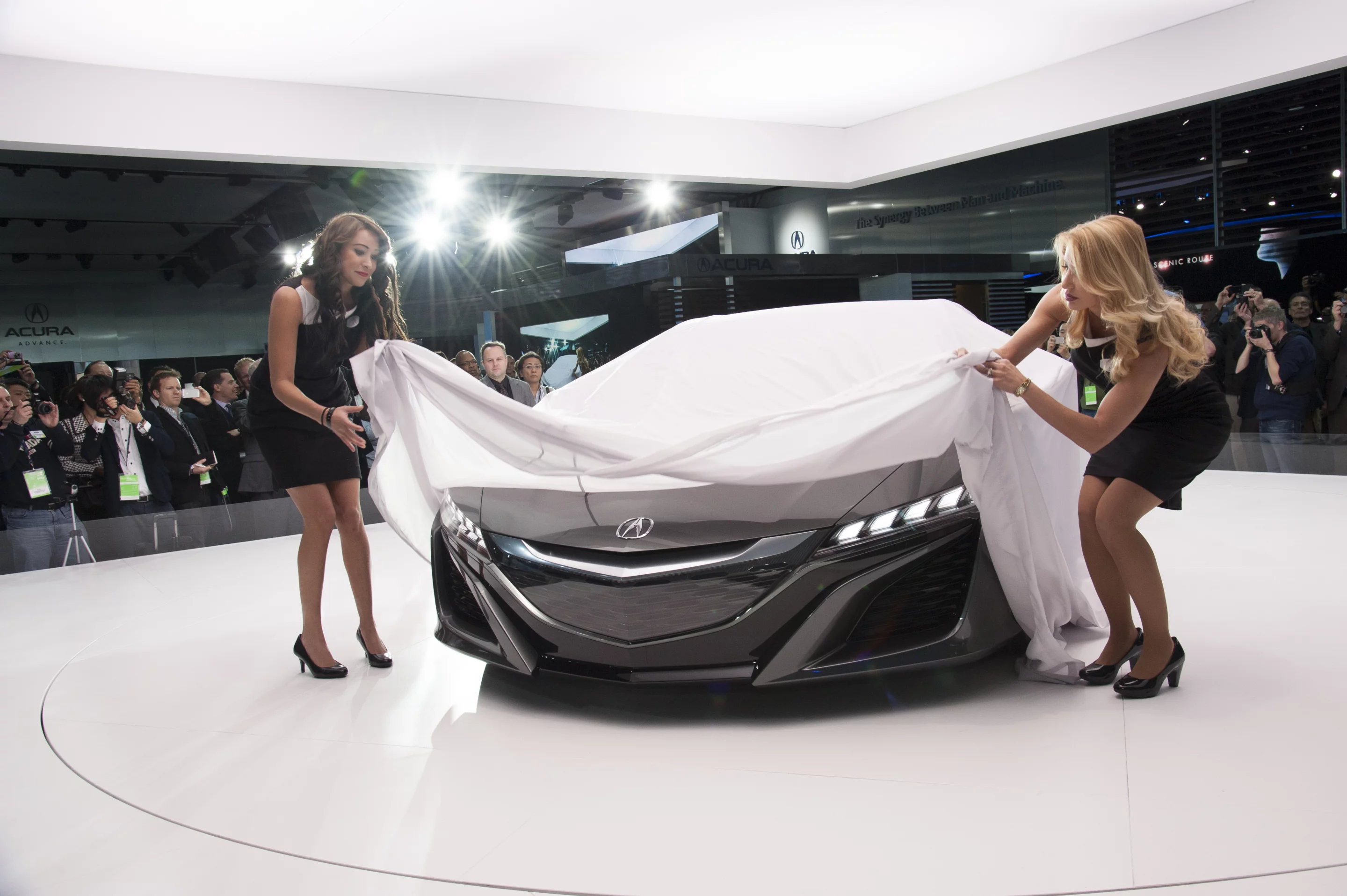 The new NSX Concept gets revealed