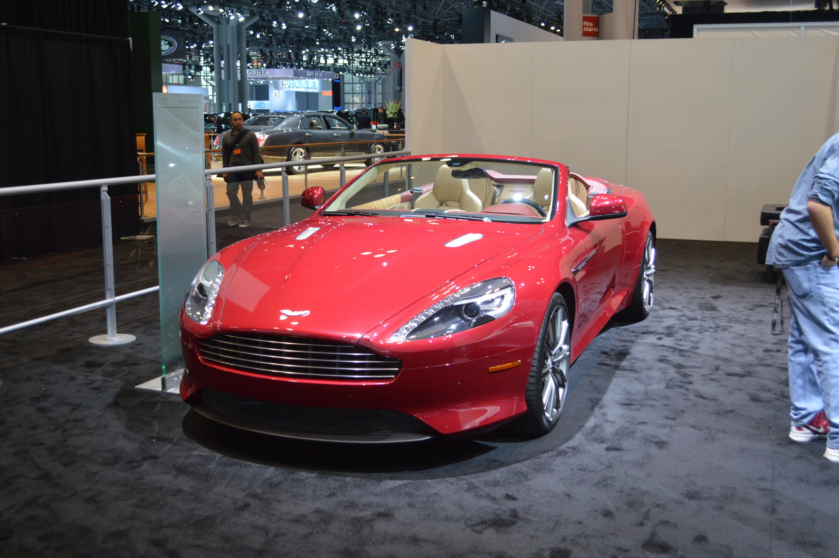 Aston Martin DB9