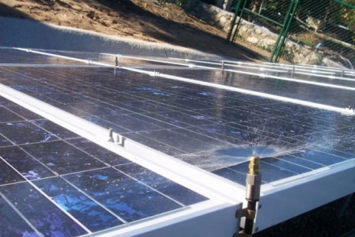 Heliotex solar panel wash system