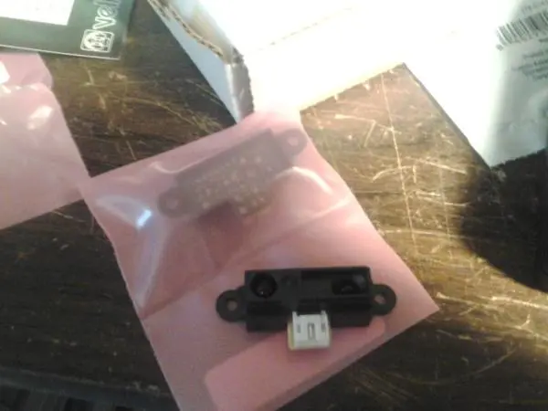 Analog output distance sensors