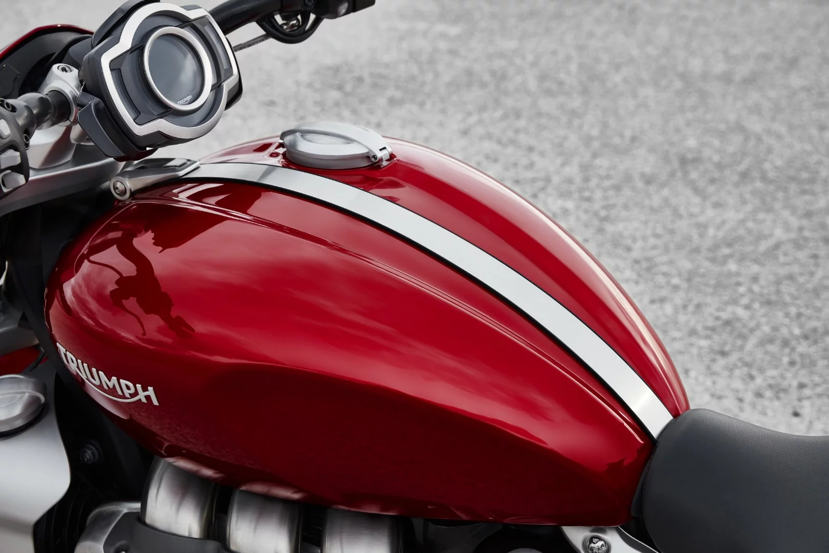 The fuel tank of both versions of the 2020 Triumph Rocket 3 holds 18 liters