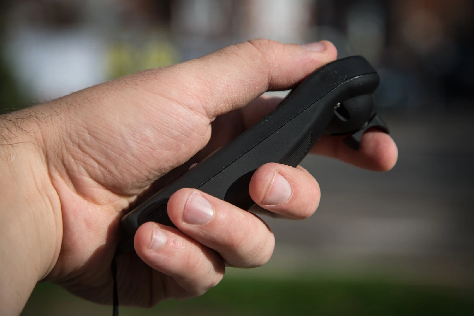 The GT uses a Bluetooth throttle controller for accelerating and braking